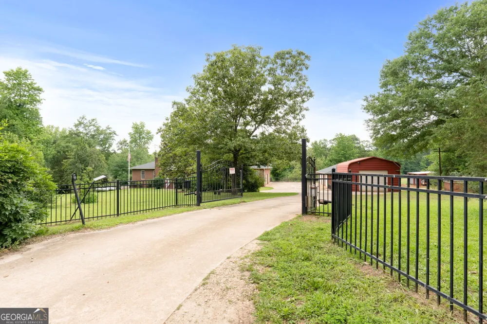 394 Hunter RD Griffin, GA 30224