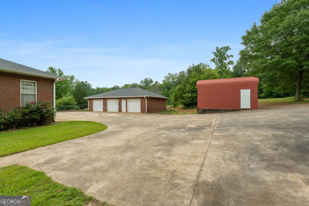 394 Hunter RD Griffin, GA 30224