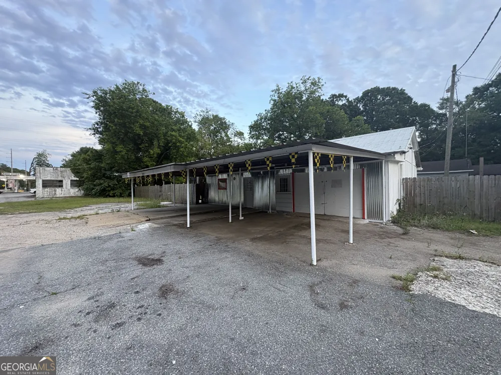 1328 E Broad AVE Albany, GA 31705