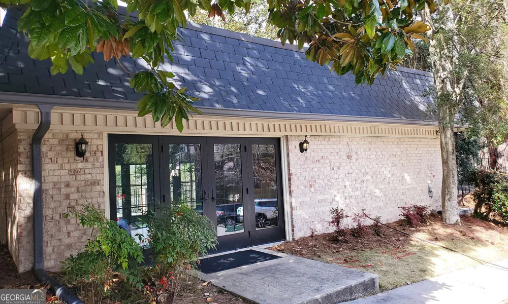 118 Maison PL NW Atlanta, GA 30327