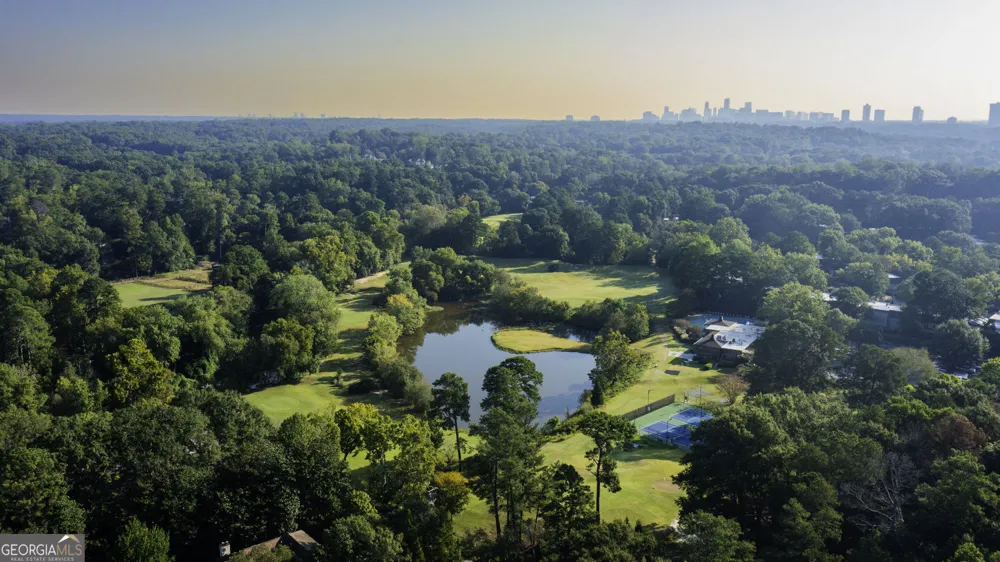 118 Maison PL NW Atlanta, GA 30327