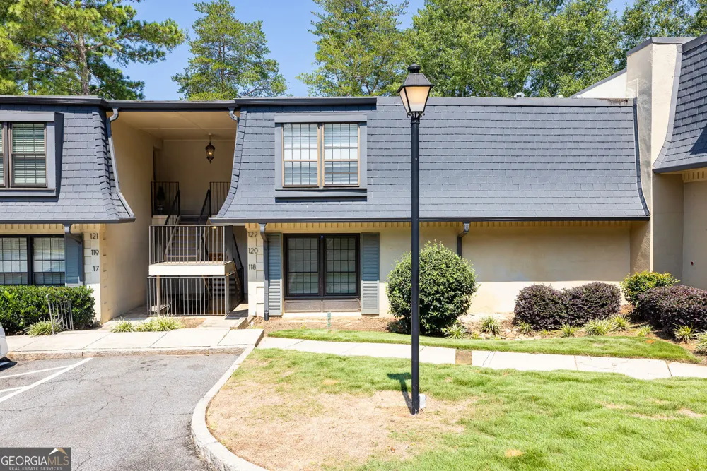 118 Maison PL NW Atlanta, GA 30327