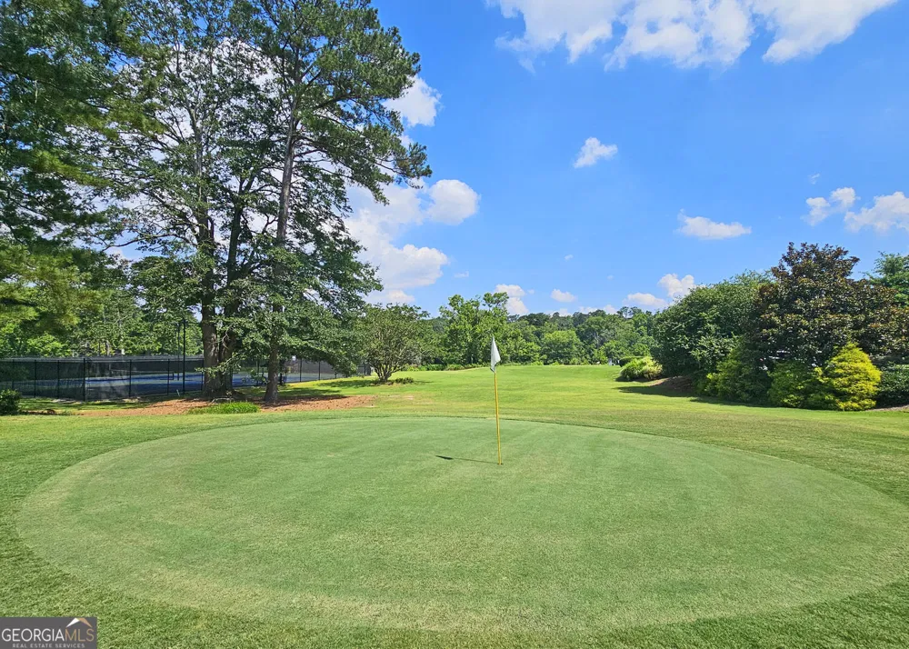 118 Maison PL NW Atlanta, GA 30327