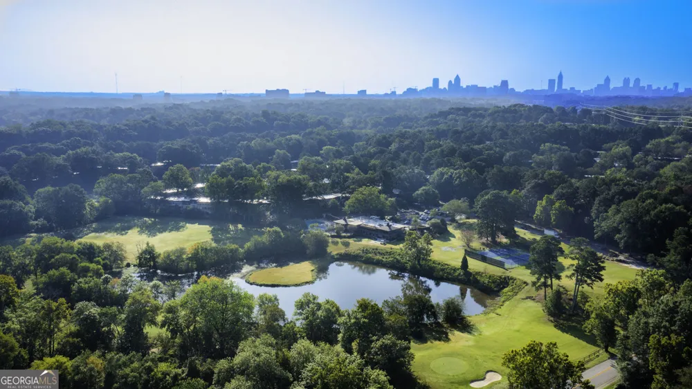 118 Maison PL NW Atlanta, GA 30327