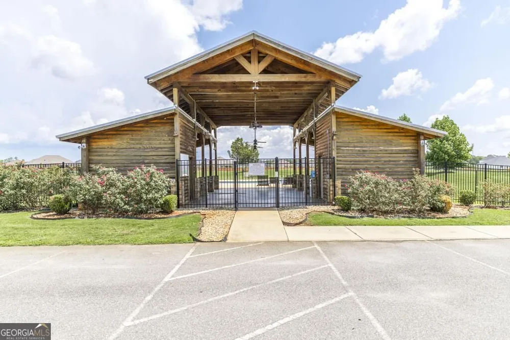 111 Corn Field CIR Perry, GA 31069