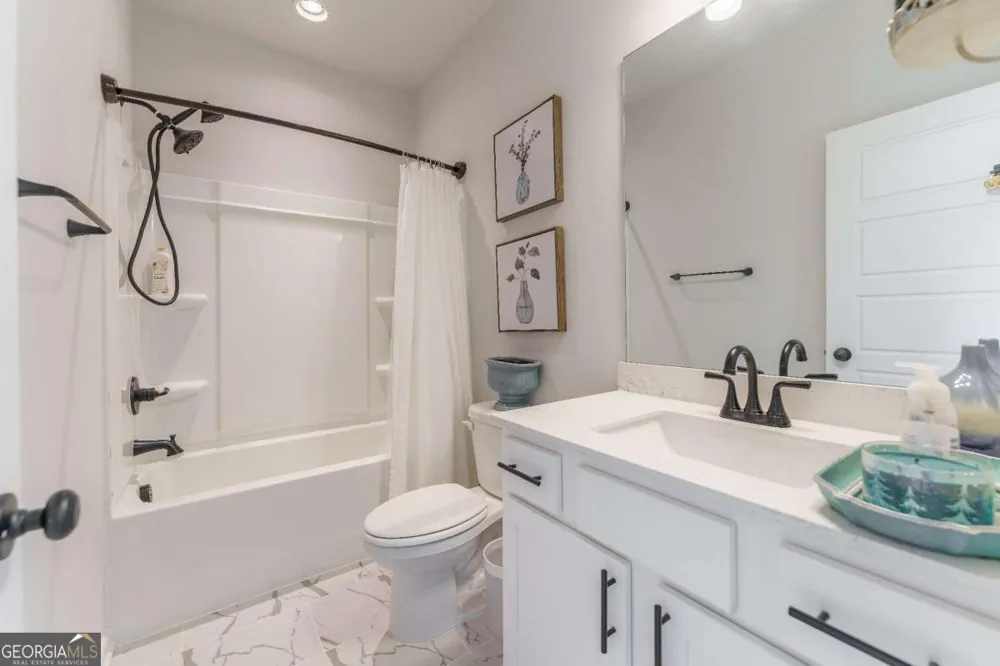 4028 Brookmont Auburn, GA 30011