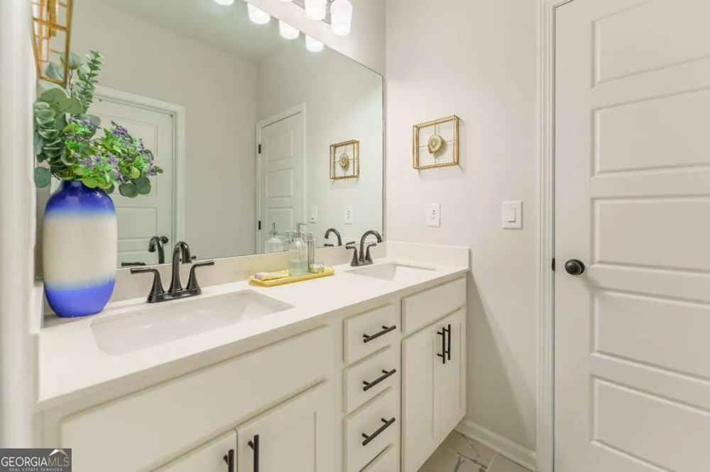 4028 Brookmont Auburn, GA 30011