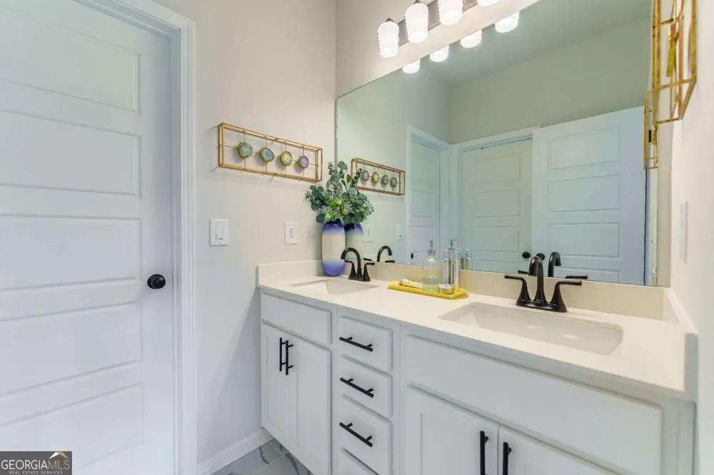 4028 Brookmont Auburn, GA 30011