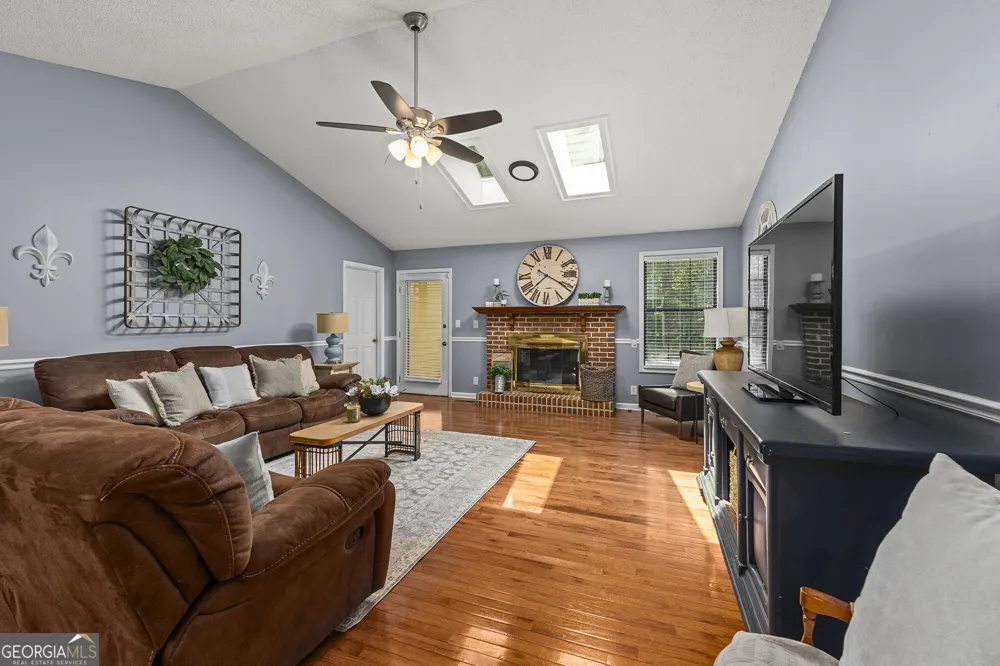 400 Cable RD Waleska, GA 30183