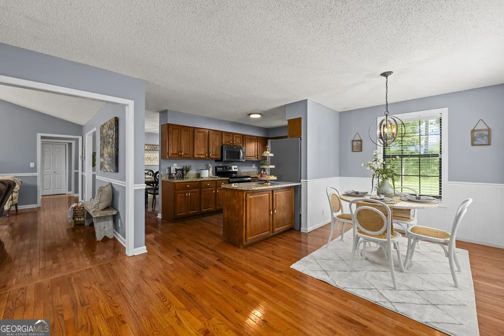 400 Cable RD Waleska, GA 30183