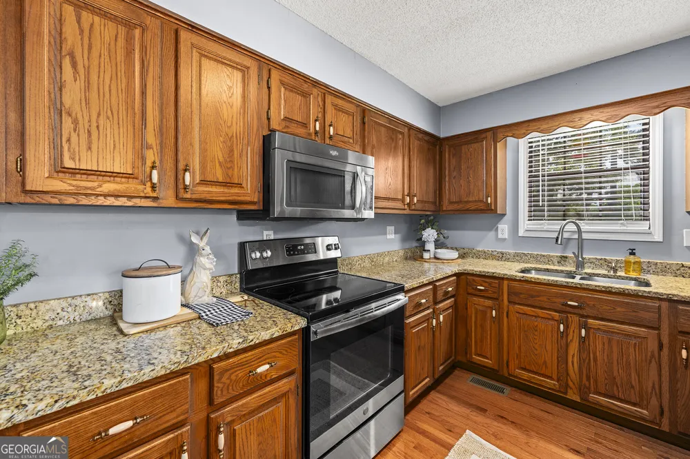 400 Cable RD Waleska, GA 30183