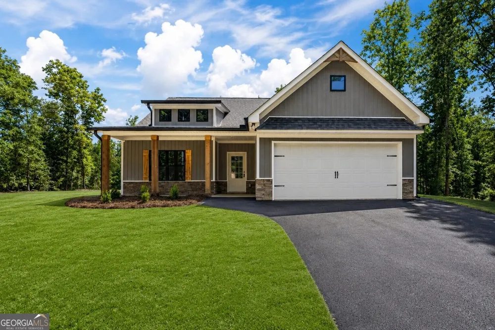 457 Relay RD Silver Creek, GA 30173