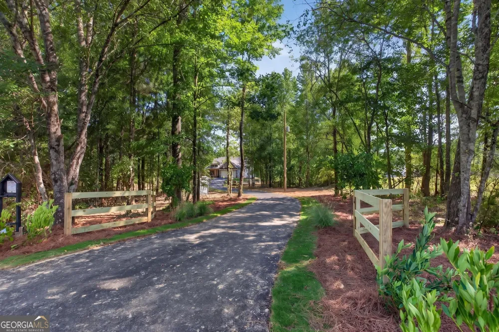 457 Relay RD Silver Creek, GA 30173