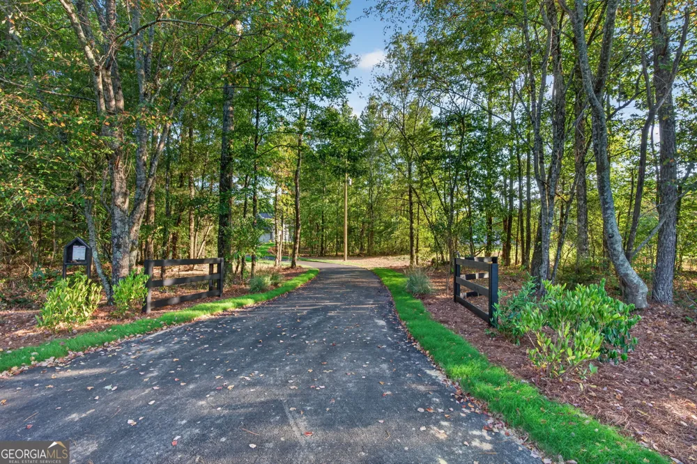 457 Relay RD Silver Creek, GA 30173