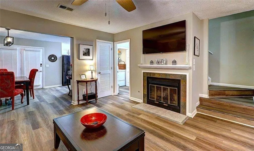 213 High Creek DR Roswell, GA 30076