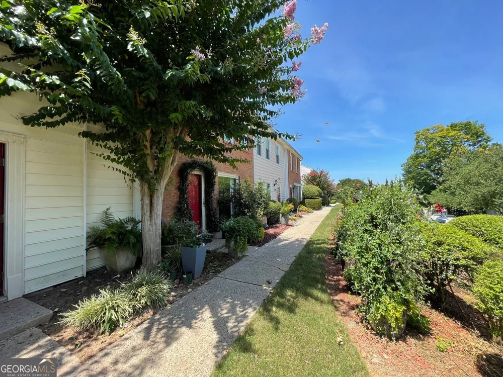 213 High Creek DR Roswell, GA 30076