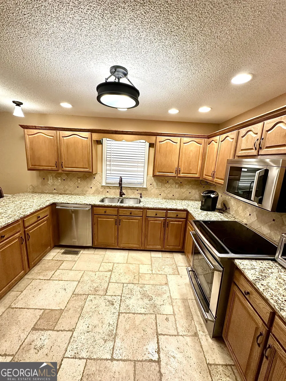 439 Abbington LN Douglasville, GA 30134
