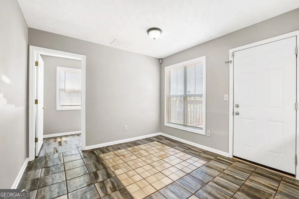 690 Burnham RDG Lawrenceville, GA 30046