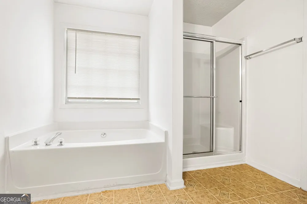 690 Burnham RDG Lawrenceville, GA 30046