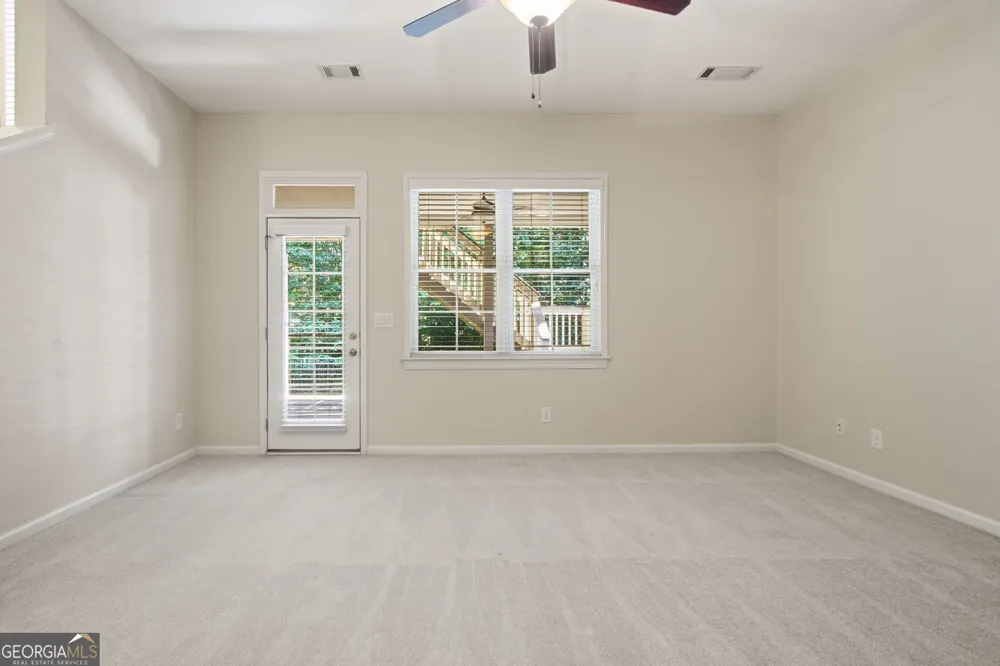 125 Chestnut DR Canton, GA 30114