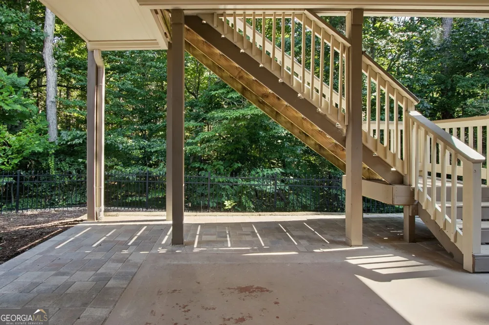 125 Chestnut DR Canton, GA 30114