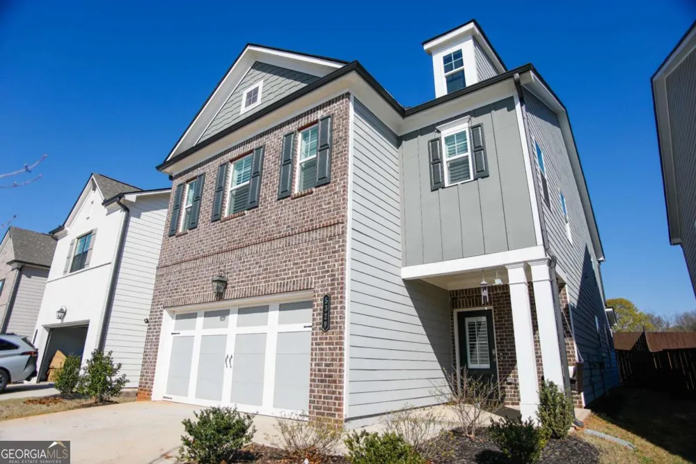 5329 Fox Hill LN Oakwood, GA 30566