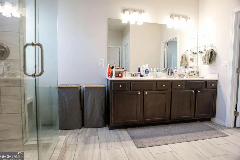 5329 Fox Hill LN Oakwood, GA 30566