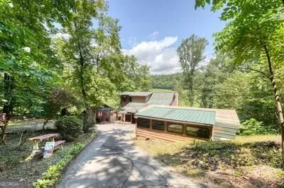 7429 Cassie LN Hiawassee, GA 30546