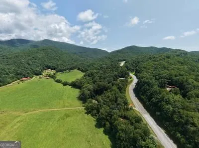 7429 Cassie LN Hiawassee, GA 30546