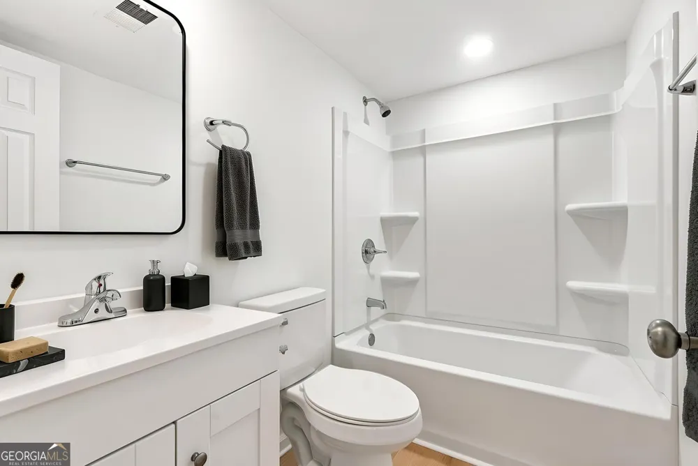 5095 Roswell RD Sandy Springs, GA 30342