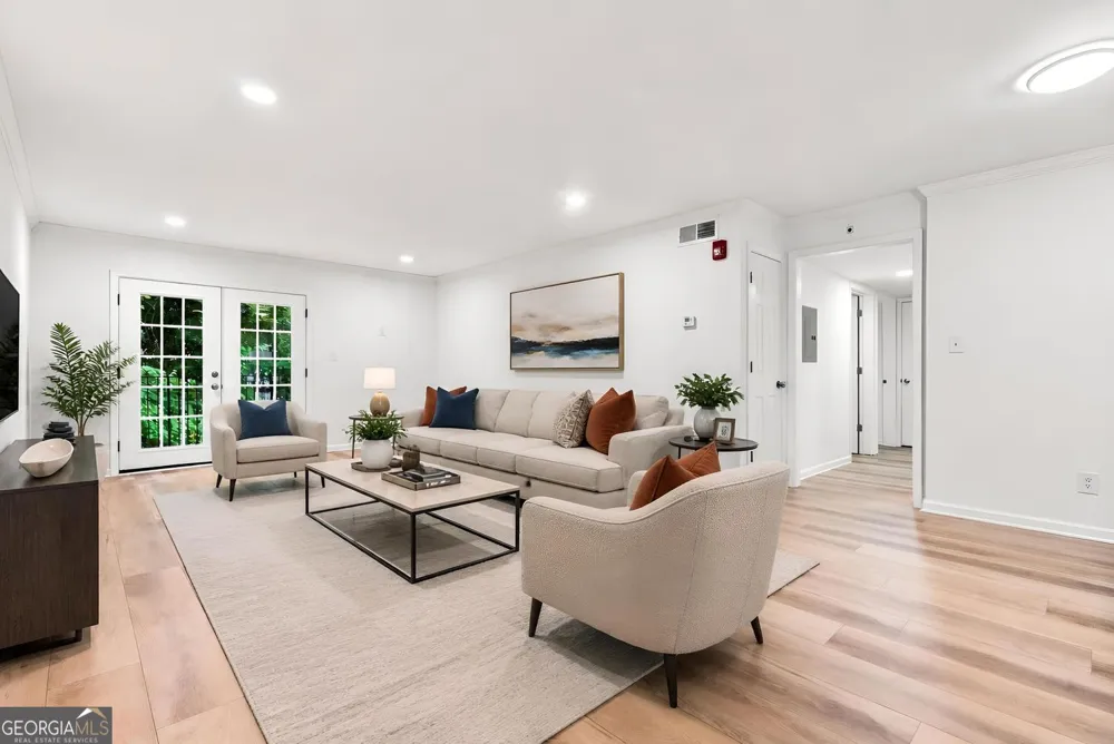 5095 Roswell RD Sandy Springs, GA 30342