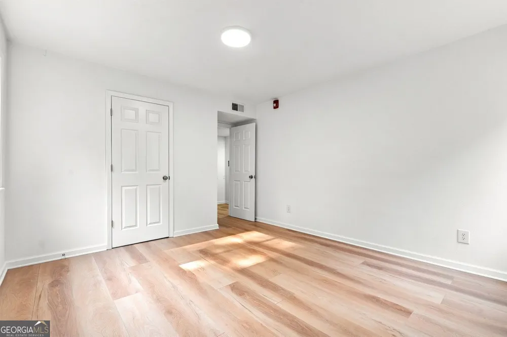 5095 Roswell RD Sandy Springs, GA 30342