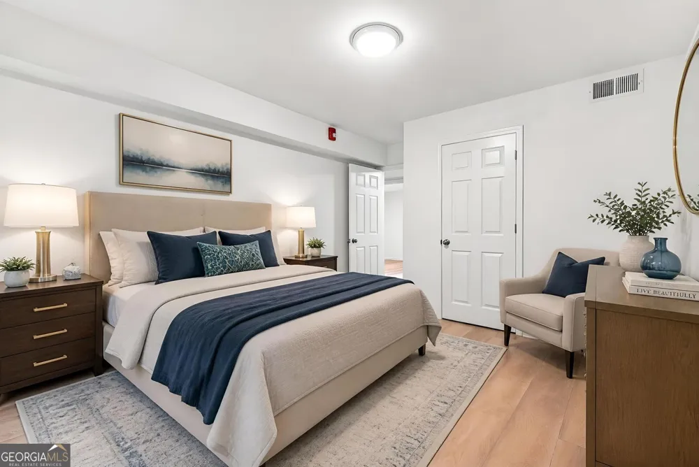 5095 Roswell RD Sandy Springs, GA 30342