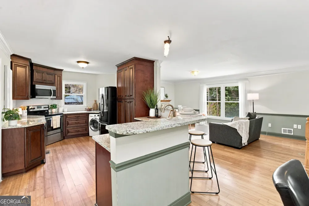 252 Shiloh Hills DR NW Kennesaw, GA 30144