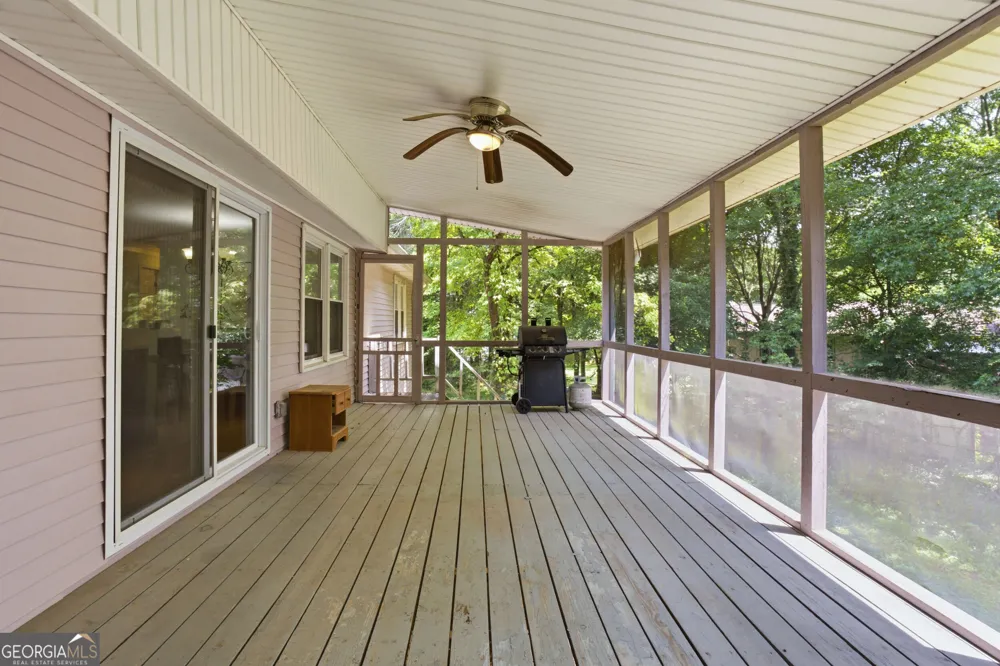 252 Shiloh Hills DR NW Kennesaw, GA 30144