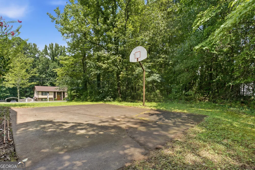 252 Shiloh Hills DR NW Kennesaw, GA 30144