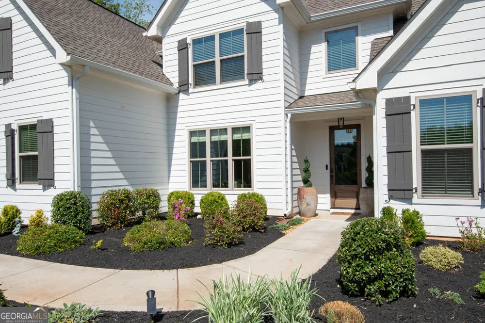 110 Beresford RD Tyrone, GA 30290