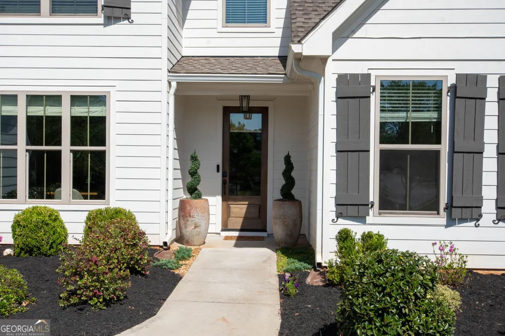 110 Beresford RD Tyrone, GA 30290