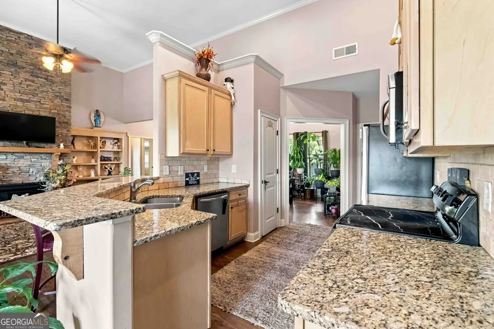 2825 S Ola RD Locust Grove, GA 30248