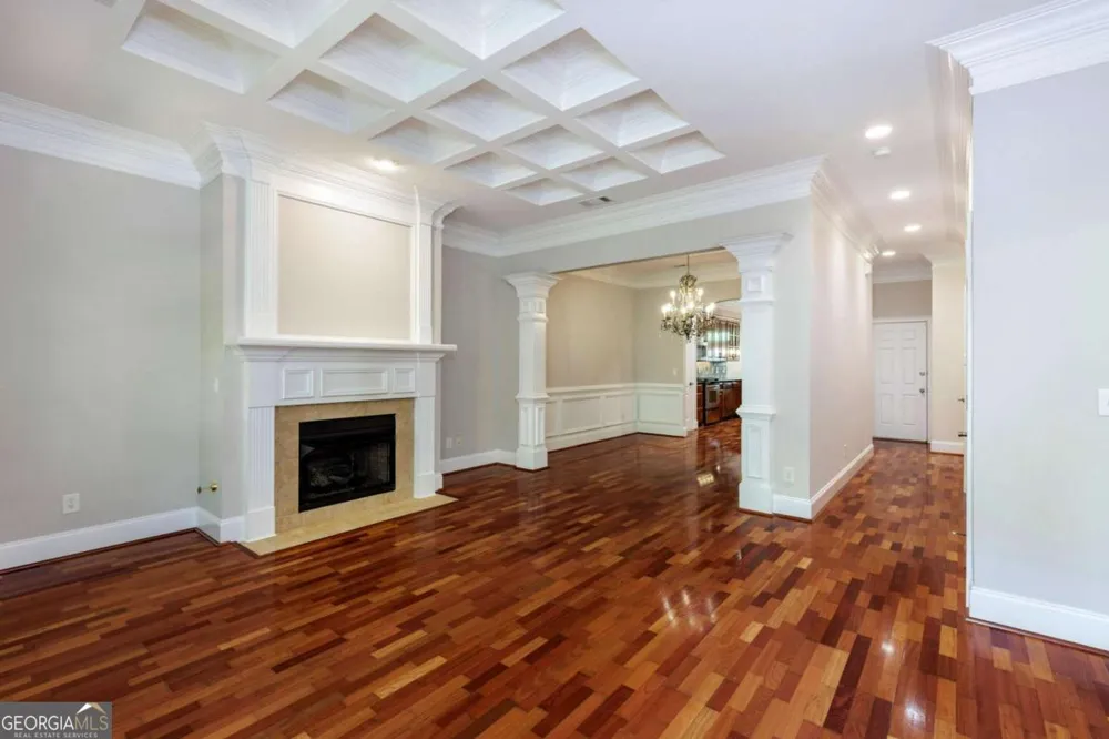 8720 Parker PL Roswell, GA 30076