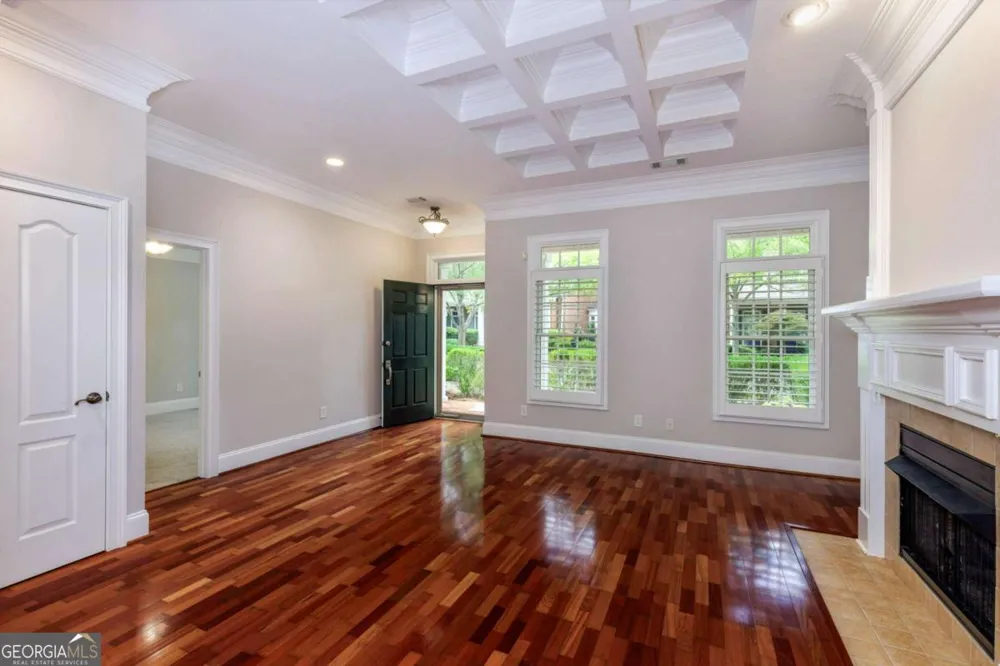 8720 Parker PL Roswell, GA 30076