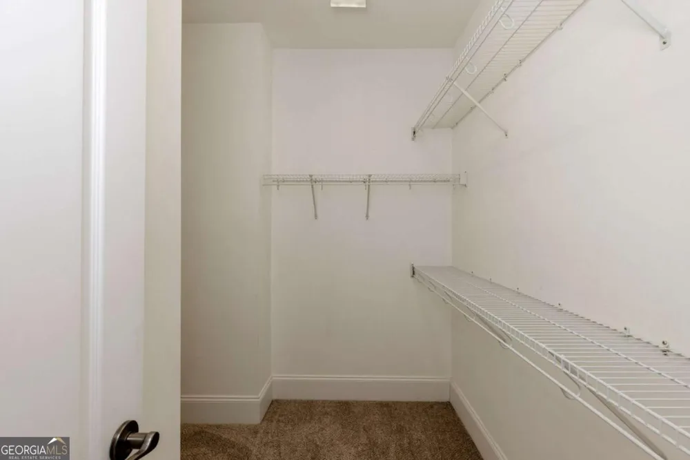 8720 Parker PL Roswell, GA 30076