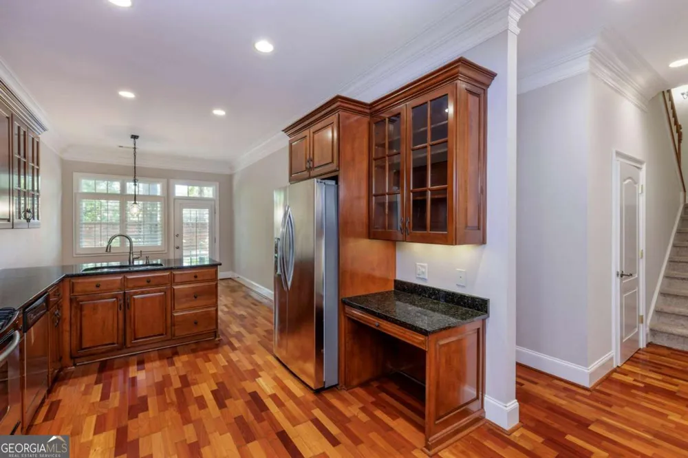 8720 Parker PL Roswell, GA 30076