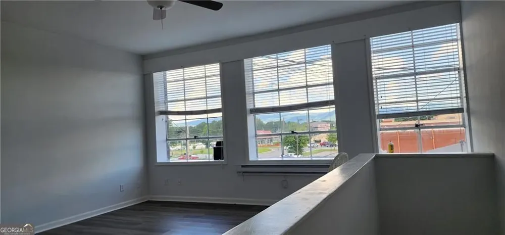16 S East ST Jasper, GA 30143