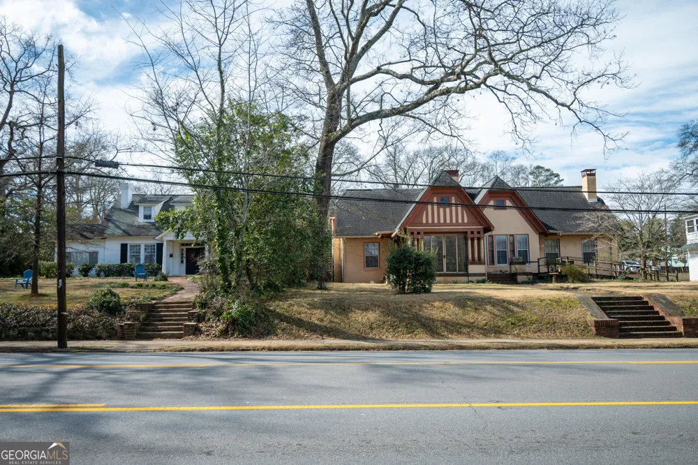1451 Milledge AVE Athens, GA 30605