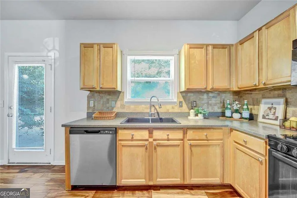 955 Pebble Creek TRL Suwanee, GA 30024