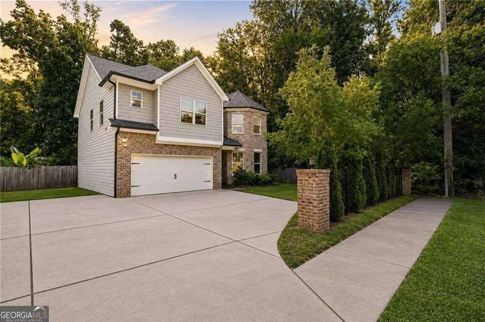 268 Oak RD Lawrenceville, GA 30044