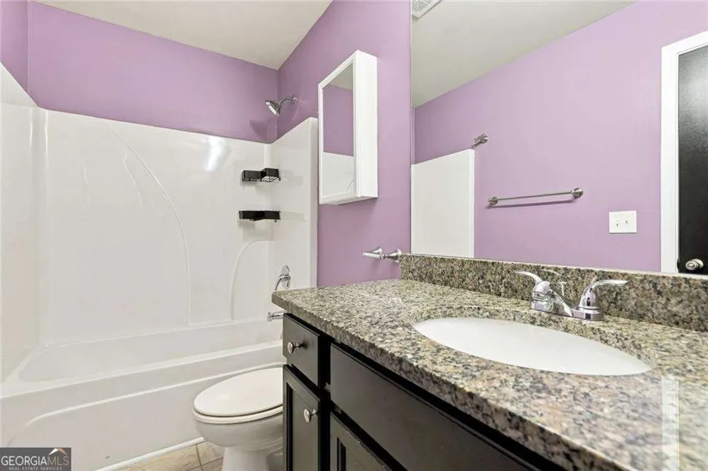 268 Oak RD Lawrenceville, GA 30044