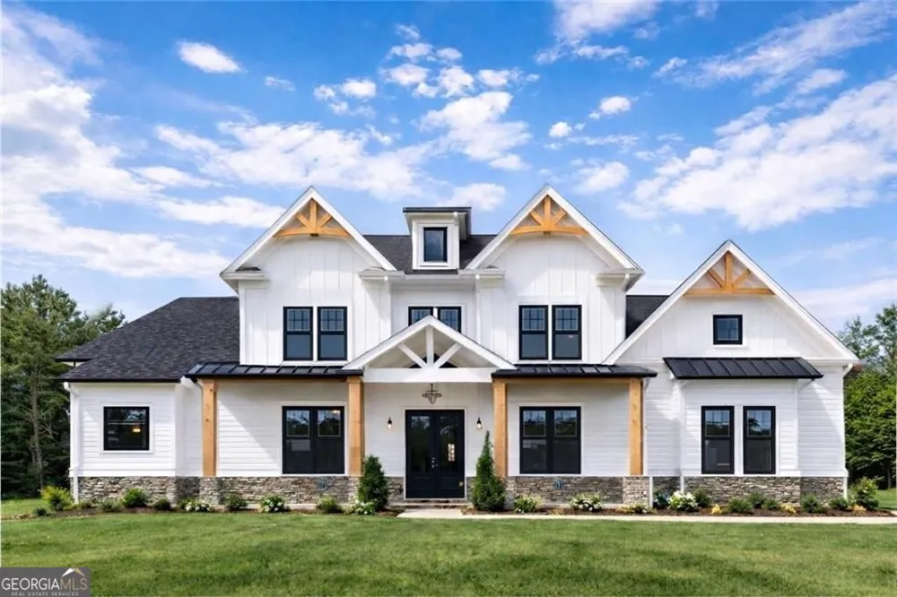 121 Palisade DR Rydal, GA 30171