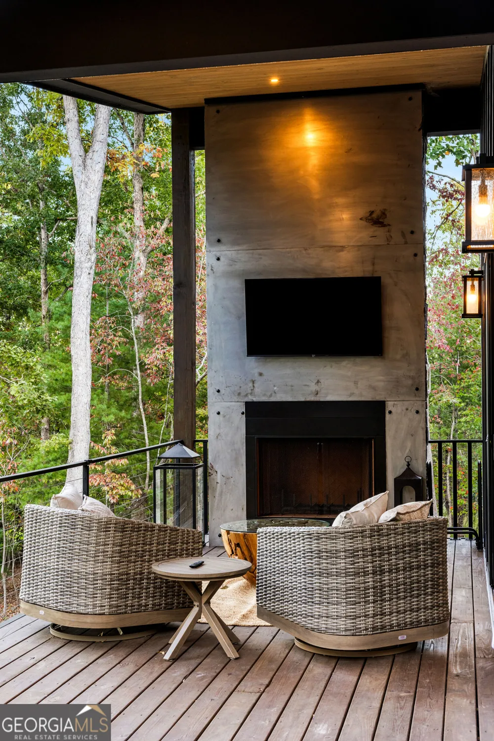 103 Dry Branch RD Blue Ridge, GA 30513